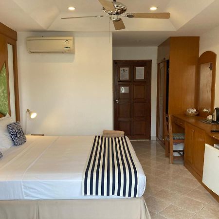 Waree'S Guesthouse Kata Beach  Exterior foto