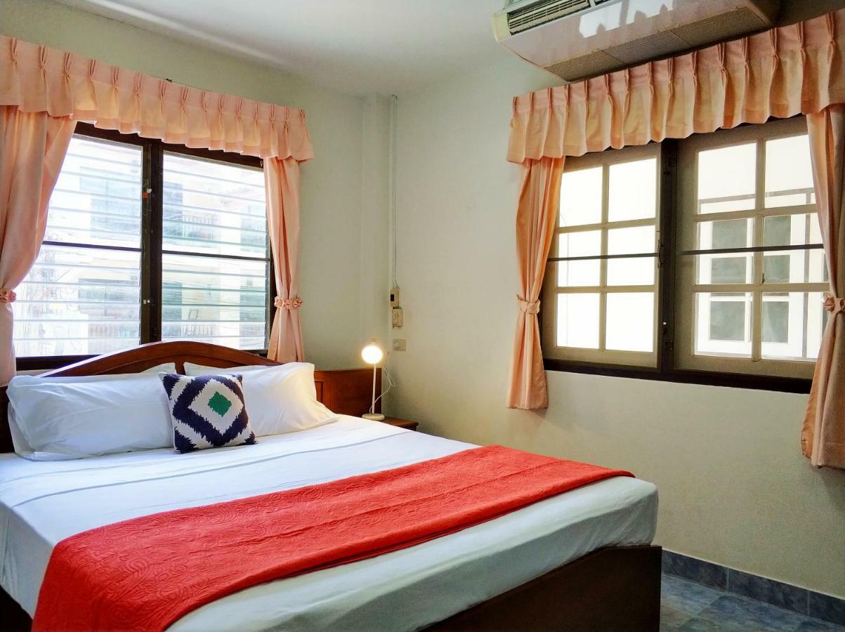 Waree'S Guesthouse Kata Beach  Exterior foto